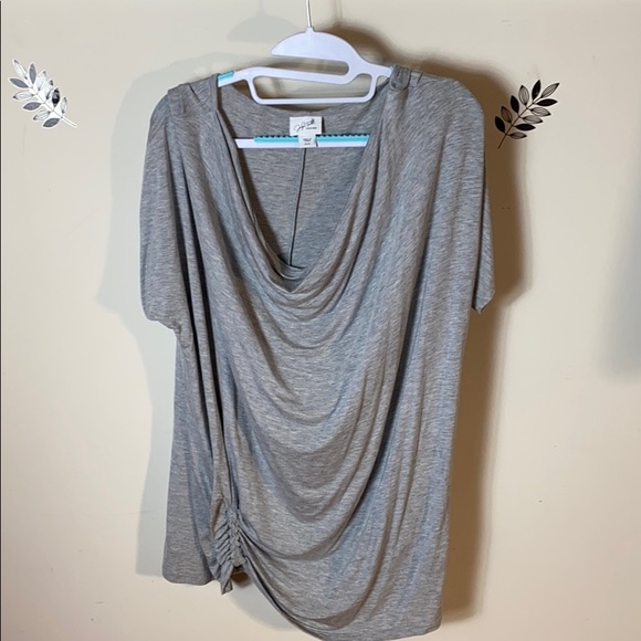 Jaclyn Smith Tops - Jaclyn Smith collection Grey Top size XL